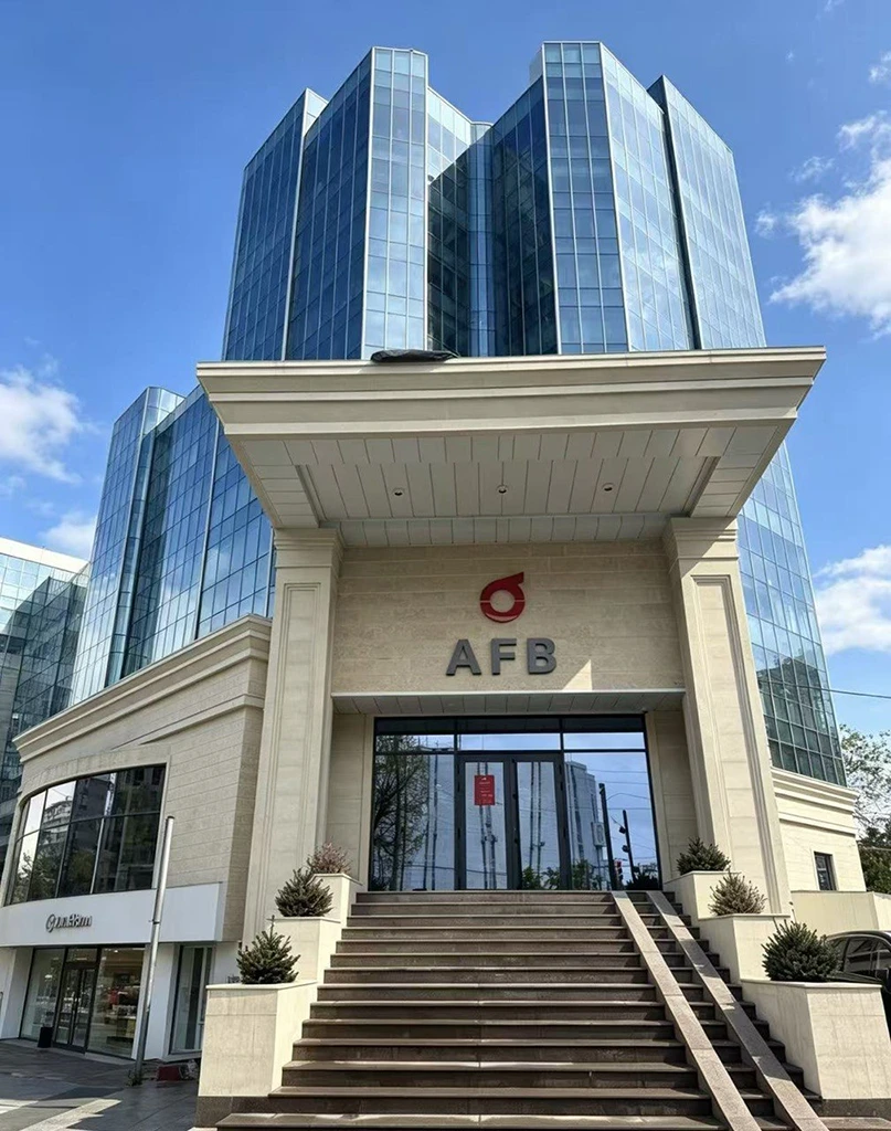 Карьера в Алма Финанс Банке